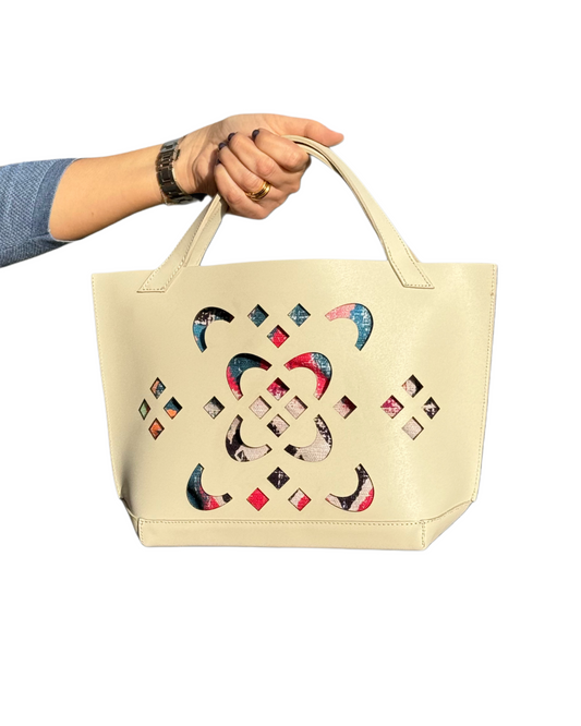 FLORA Off-White Tote Bag